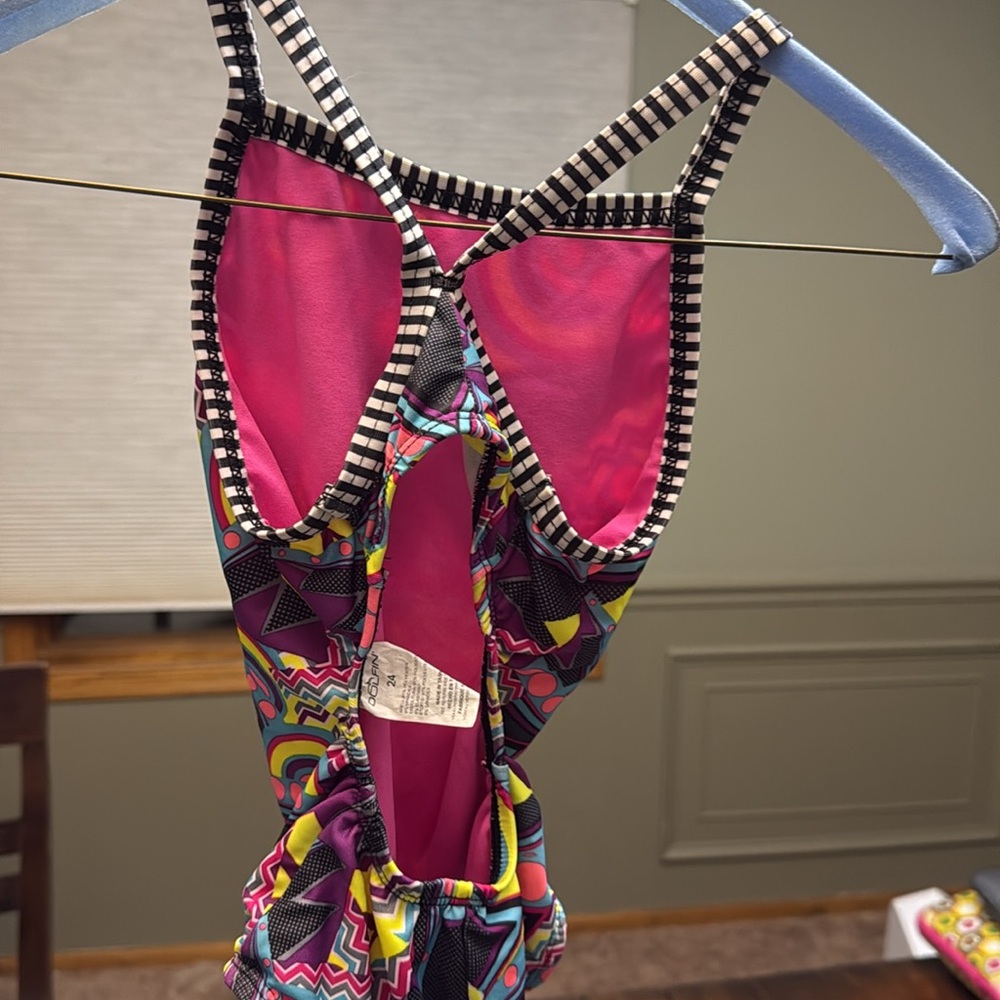 Dolfin swim suit - Picture 2 of 2